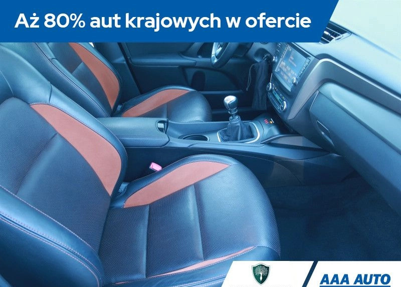 Toyota Avensis cena 53000 przebieg: 156404, rok produkcji 2015 z Staszów małe 191